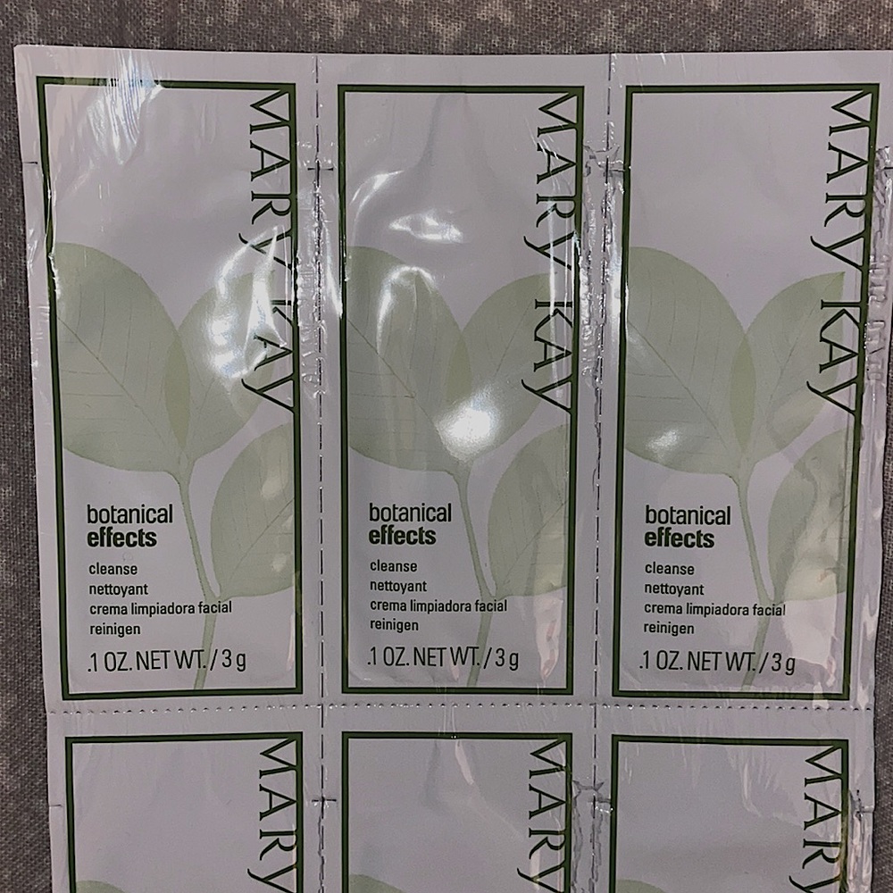 A Mary Kay cleanser, perfect amount for one quick &easy cleanse!
